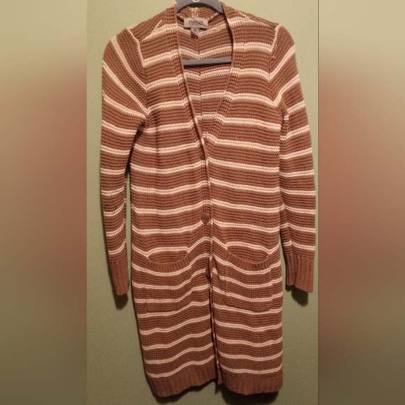 EUC Long Sweater Cardigan Kenneth Cole Reaction - Picture 2 of 4